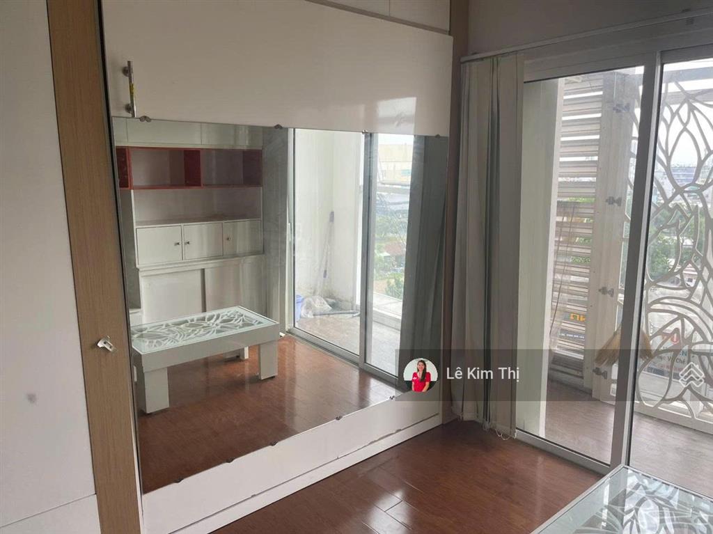 Bán căn hộ officetel sunrise city north 43m2 có ban công, sổ hồng sẵn giá 3,8 tỷ