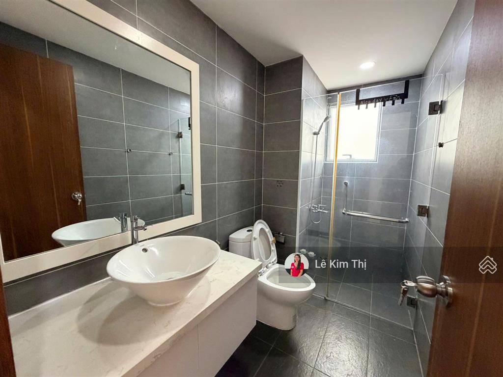 Bán căn hộ sunrise city north 3 phòng ngủ 112m2 nội thất đủ, giá 9 tỷ.