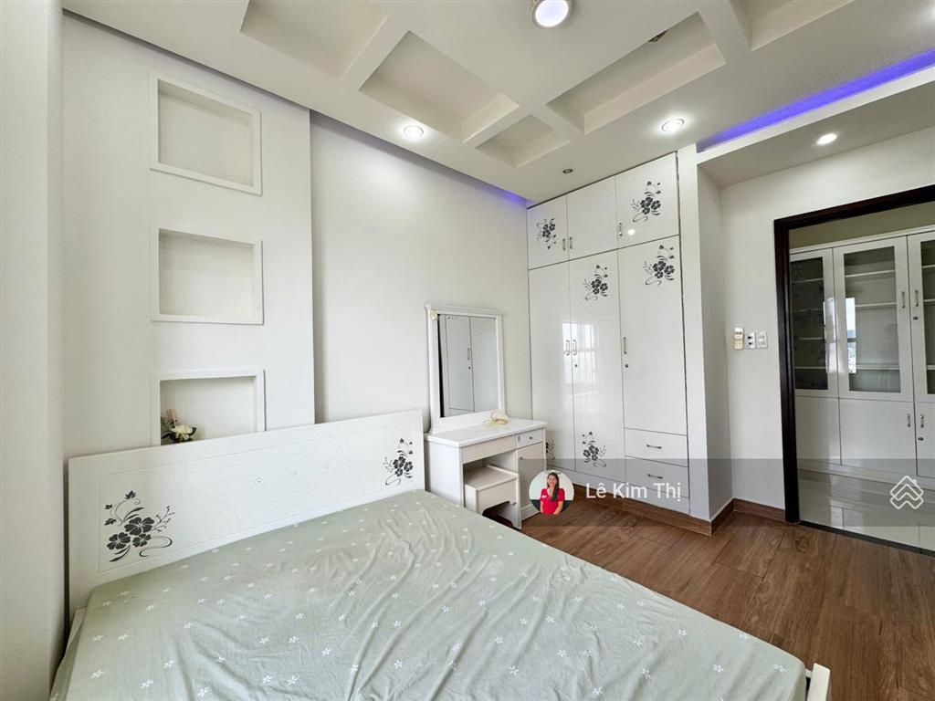 Hiếm có 1 căn 3 phòng ngủ sunrise city, 3 phòng ngủ, đủ nội thất cho thuê 21 triệu  0774 944 *** t
