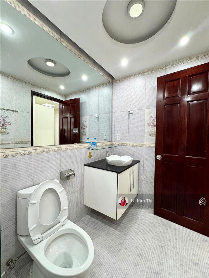 Hiếm có 1 căn 3 phòng ngủ sunrise city, 3 phòng ngủ, đủ nội thất cho thuê 21 triệu  0774 944 *** t