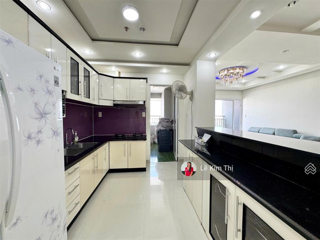 Hiếm có 1 căn 3 phòng ngủ sunrise city, 3 phòng ngủ, đủ nội thất cho thuê 21 triệu  0774 944 *** t