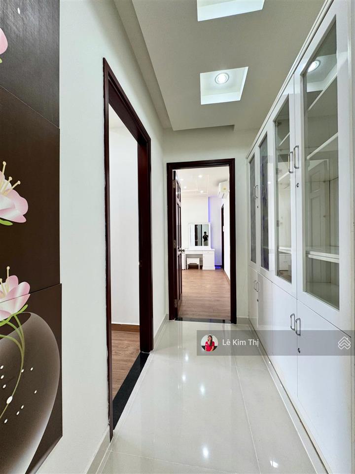 Hiếm có 1 căn 3 phòng ngủ sunrise city, 3 phòng ngủ, đủ nội thất cho thuê 21 triệu  0774 944 *** t