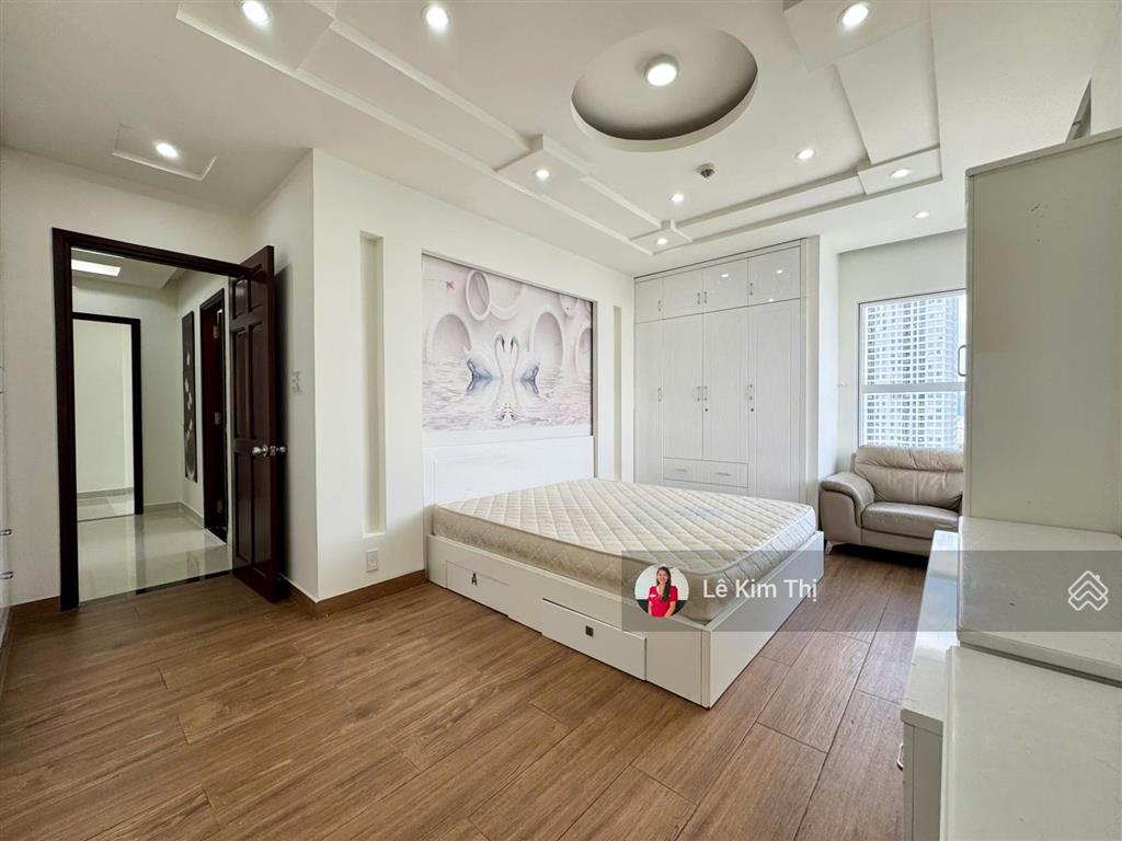 Hiếm có 1 căn 3 phòng ngủ sunrise city, 3 phòng ngủ, đủ nội thất cho thuê 21 triệu  0774 944 *** t