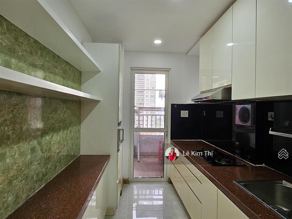 Cho thuê căn hộ sunrise city w2 phòng ngủ 99m2 giá 21 triệu/tháng.  0774 944 *** lê thi