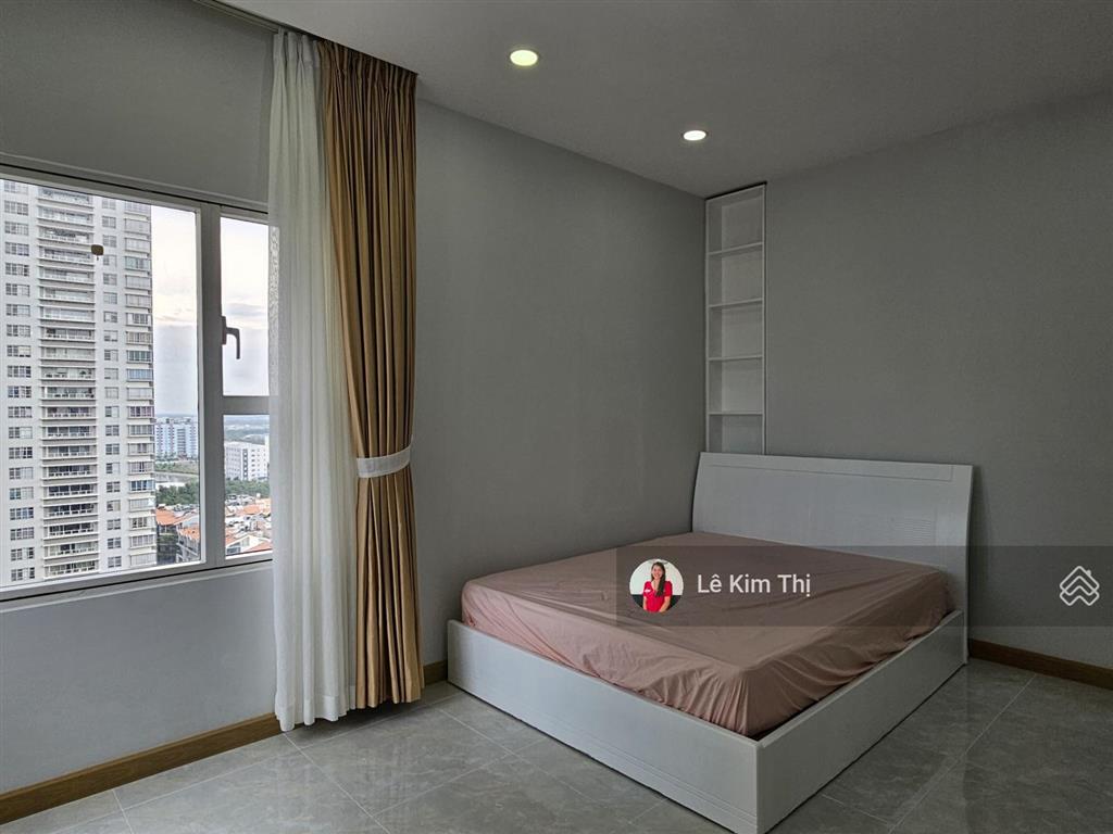 Cho thuê căn hộ sunrise city w2 phòng ngủ 99m2 giá 21 triệu/tháng.  0774 944 *** lê thi