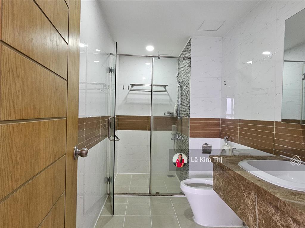 Cho thuê căn hộ sunrise city w2 phòng ngủ 99m2 giá 21 triệu/tháng.  0774 944 *** lê thi