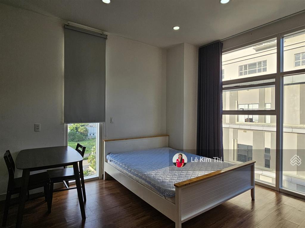 Cho thuê officetel sunrise city north 33m2, đủ nội thất giá 12 triệu/tháng.
