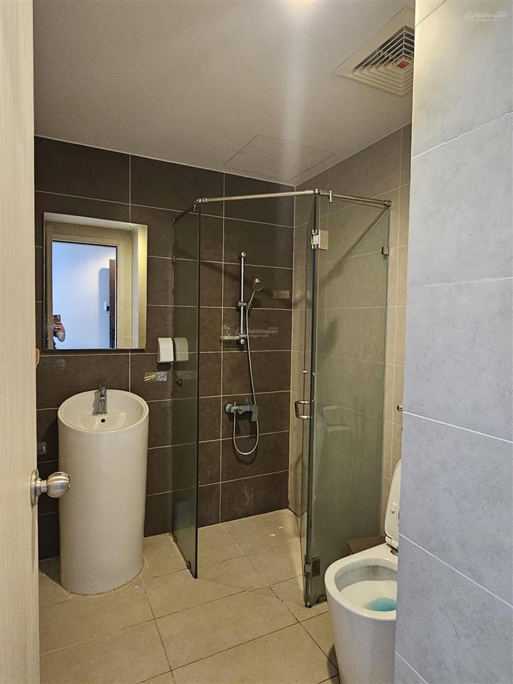 Cho thuê officetel sunrise city north 43m2, đủ nội thất, có ban công, giá 13 triệu/tháng