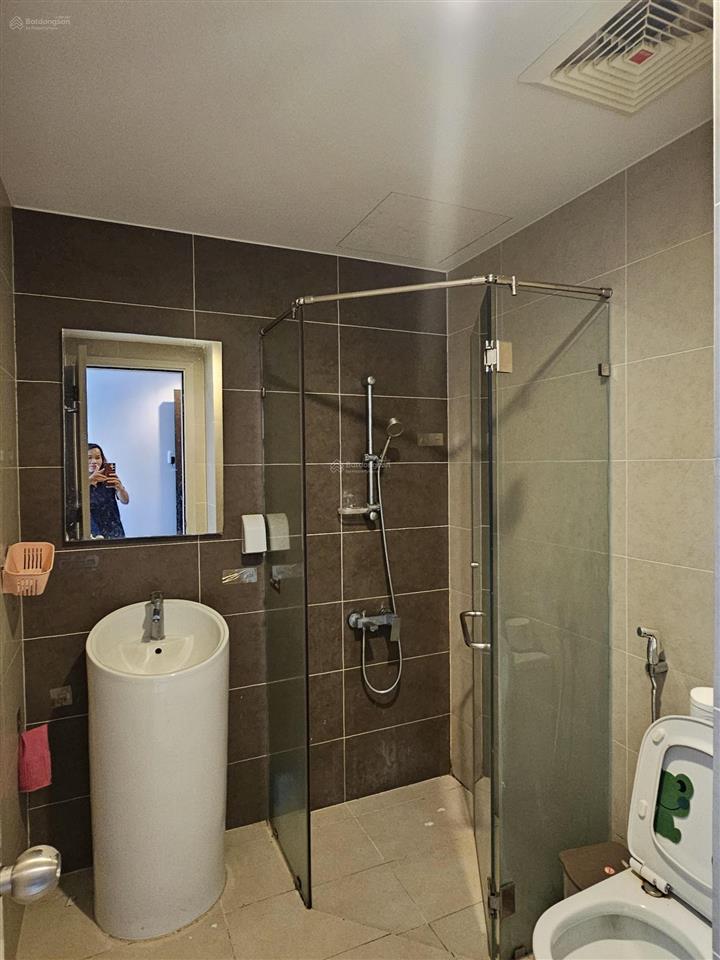 Cho thuê officetel sunrise city north 43m2, đủ nội thất, có ban công, giá 13 triệu/tháng