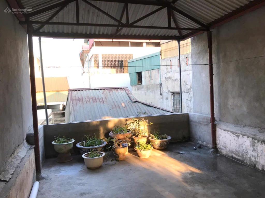 Bán nhà riêng sổ hồng chính chủ, đường hoàng mai.  ông tuấn 0913 376 ***