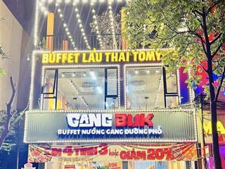 Cho thuê nhà mặt phố trung hòa, mặt tiền 5,5m, dt 136m2x 5 tầng, chính chủ giá tốt