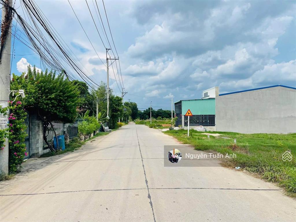 Bán đất ngay trung tâm thị trấn củ chi, cách vinhomes hóc môn 3km, với 117m2 giá 1 tỷ 150 triệu