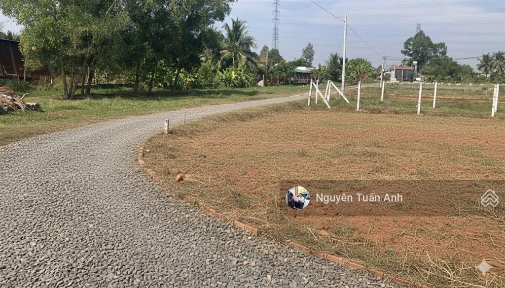 Cần bán gấp lô đất góc 2mt ở củ chi, tp. hồ chí minh. dt 103m2, giá 950tr sổ riêng, xây nhà ngay