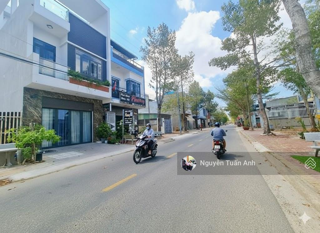 Cần bán lô đất thổ cư xã tân thông hội ngay trung tâm củ chi. dt 140m2 giá bán thực tế 1,45tỷ