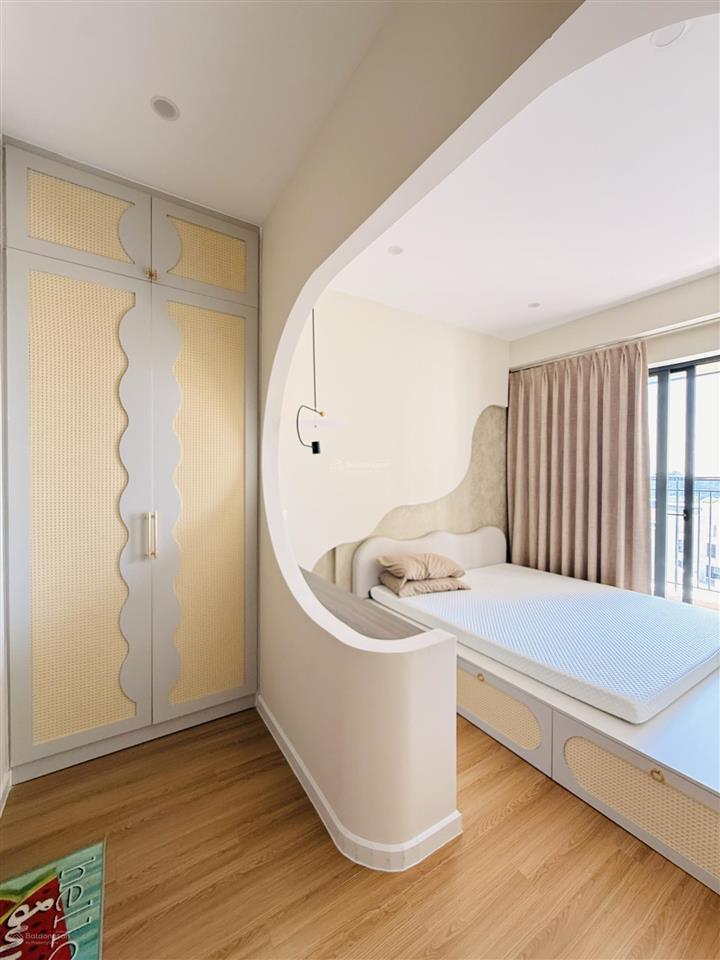 Cho thuê căn góc 2 phòng ngủ swanbay