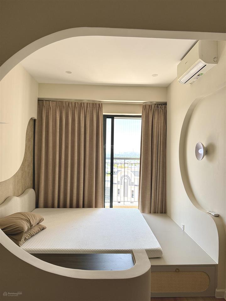 Cho thuê căn góc 2 phòng ngủ swanbay