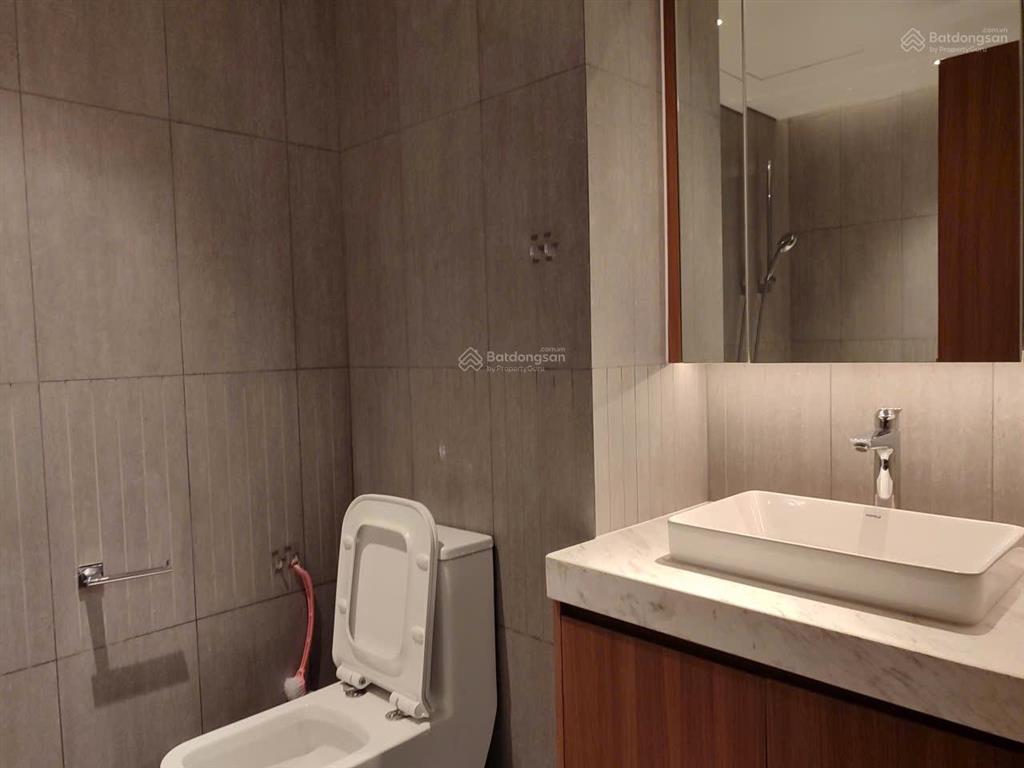 Bán nhanh căn hộ 2pn full nội thất tầng trung tháp 1