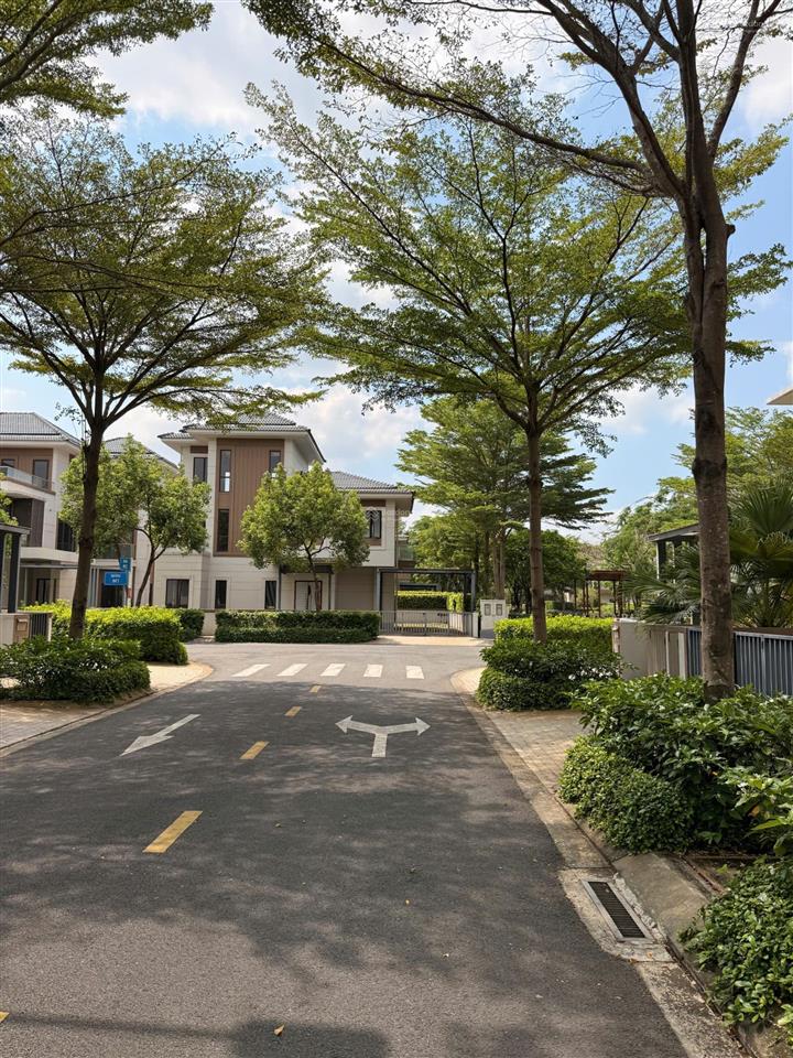 Bán nhà phố zone 8 swanbay giá tốt tháng 4/2026