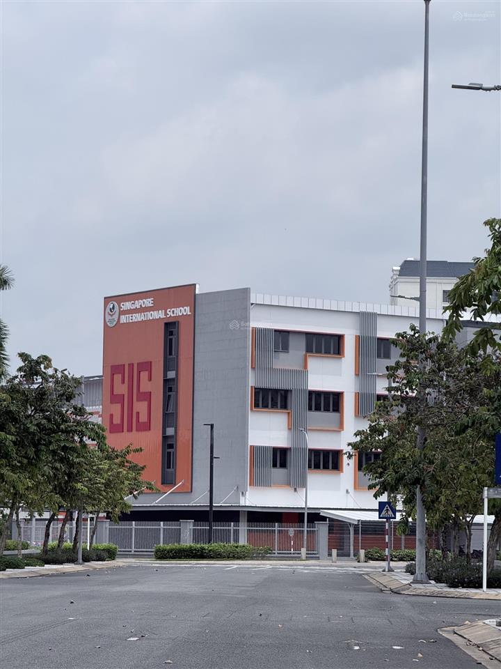 Bán nhanh shop góc vị trí xịn ở swan bay