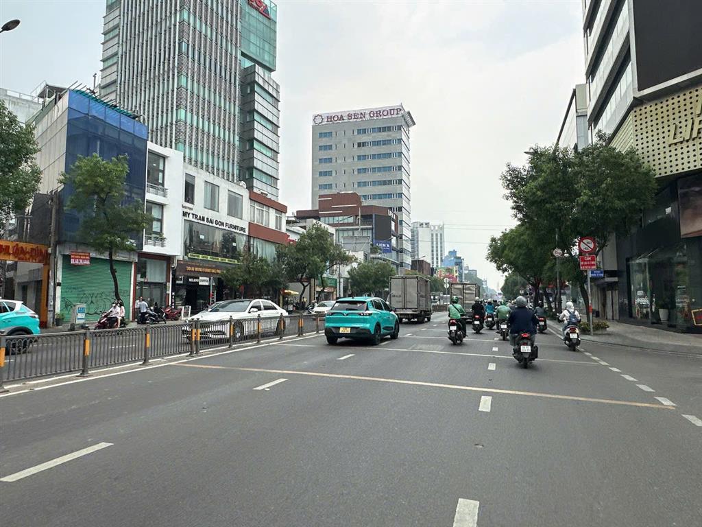 Nhà GẤP bán HXH ngang 6m Nguyễn Văn Trỗi 4L T.máy gara hồ bơi 78m2 gần chợ 16.9 tỷ.