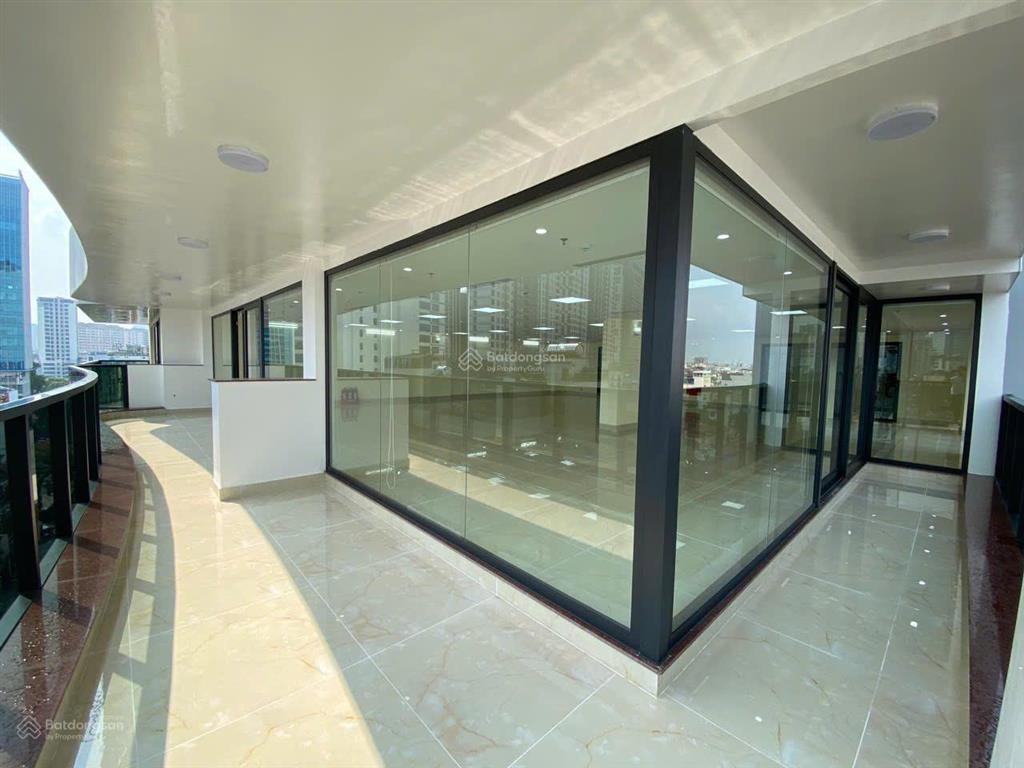 Cần bán gấp tòa văn phòng 9 tầng mặt phố hoàng ngân, hà nội | dt 400,6m2 x mt 16m | giá chỉ 285 tỷ.