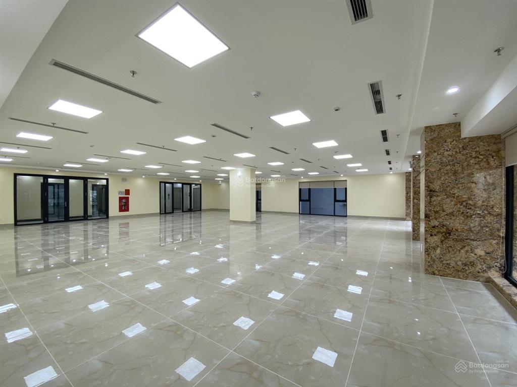 Cần bán gấp tòa văn phòng 9 tầng mặt phố hoàng ngân, hà nội | dt 400,6m2 x mt 16m | giá chỉ 285 tỷ.