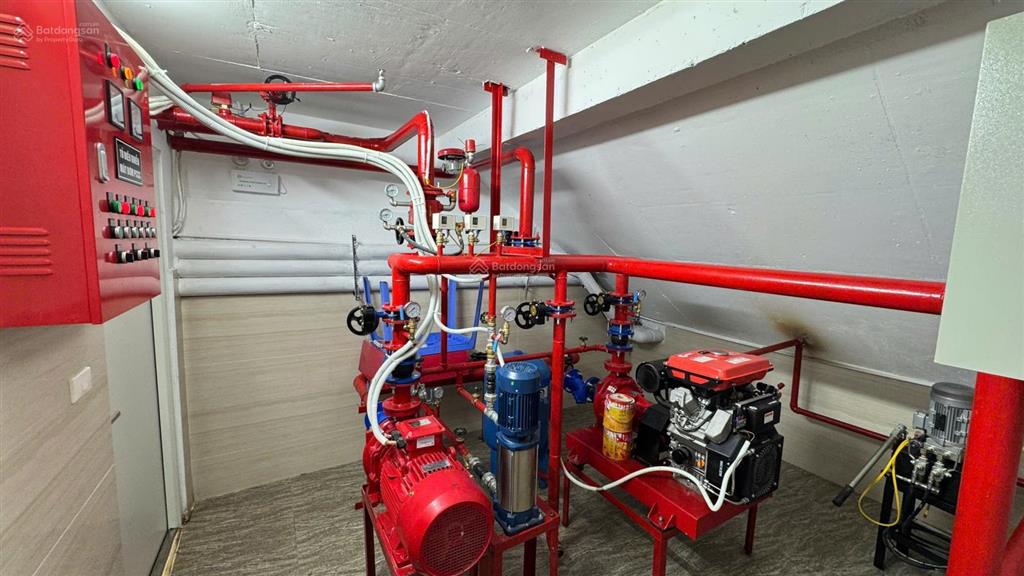 Cho thuê tòa văn phòng 8 tầng mặt phố mỹ đình, nam từ liêm | dt 240m2 x mt 8m | giá 230tr/th