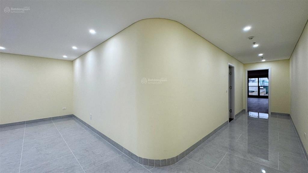 Cho thuê tòa văn phòng 8 tầng mặt phố mỹ đình, nam từ liêm | dt 240m2 x mt 8m | giá 230tr/th