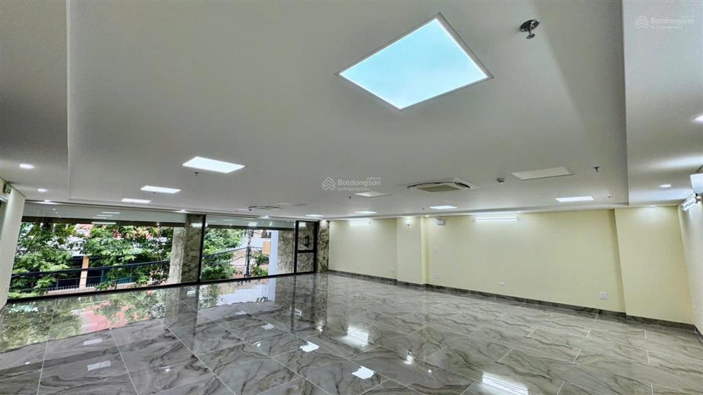 Cho thuê tòa văn phòng 8 tầng mặt phố mỹ đình, nam từ liêm | dt 210m2 x mt 11m | giá 250tr/th