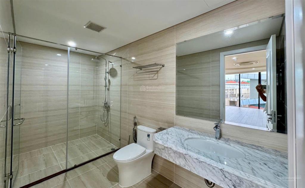 Cho thuê tòa văn phòng 8 tầng mặt phố mỹ đình, nam từ liêm | dt 210m2 x mt 11m | giá 250tr/th