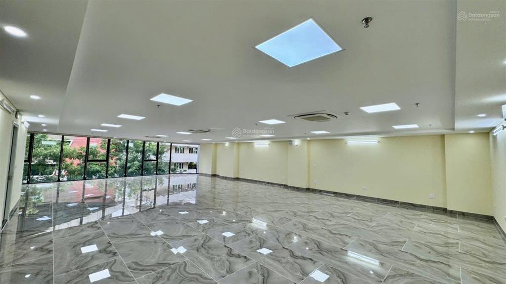 Cho thuê tòa văn phòng 8 tầng mặt phố mỹ đình, nam từ liêm | dt 210m2 x mt 11m | giá 250tr/th