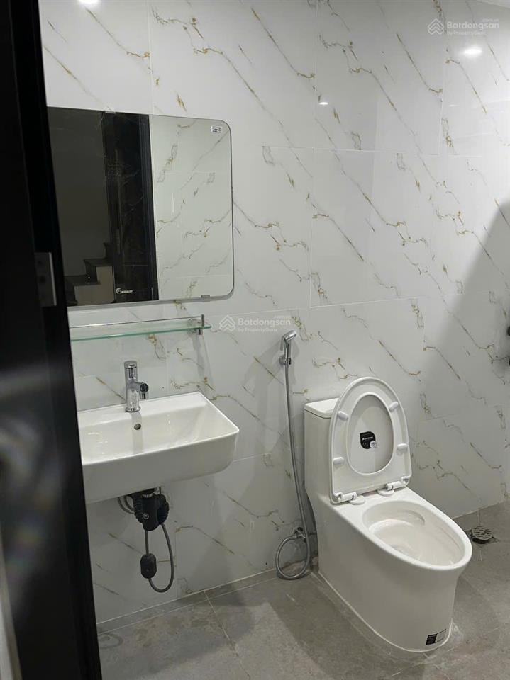 Chính chủ cho thuê phòng trọ 50m2 ngõ 29 đình quán, phường phúc diễn, bắc từ liêm vào ở được luôn