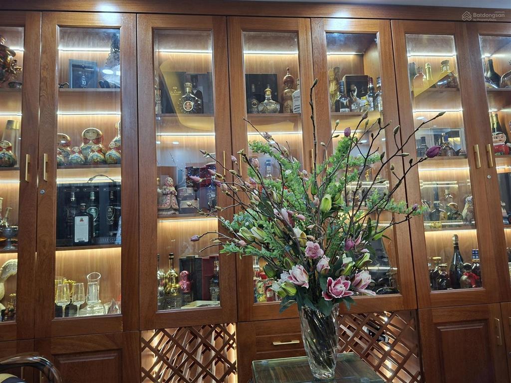 Cần chuyển nhượng nhà riêng 7tang