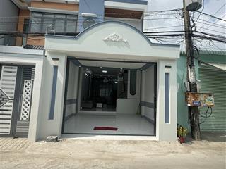 Nhà mới xây hoàn thiện 3 phòng ngủ có chỗ đậu oto