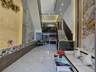 Nhà ngay trung tâm kế cận vincom vòng xoay hùng vương