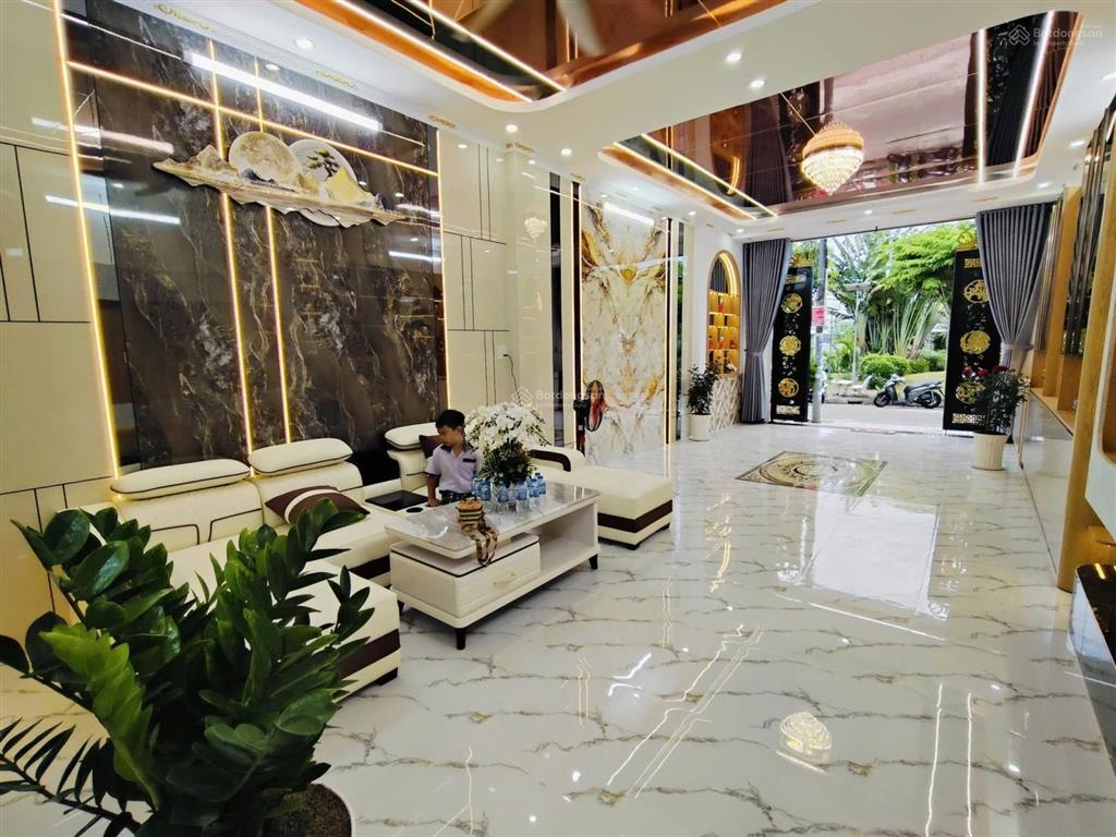 Bán nhà lầu tân cổ điển hiện đại kdc thới nhựt cần thơ