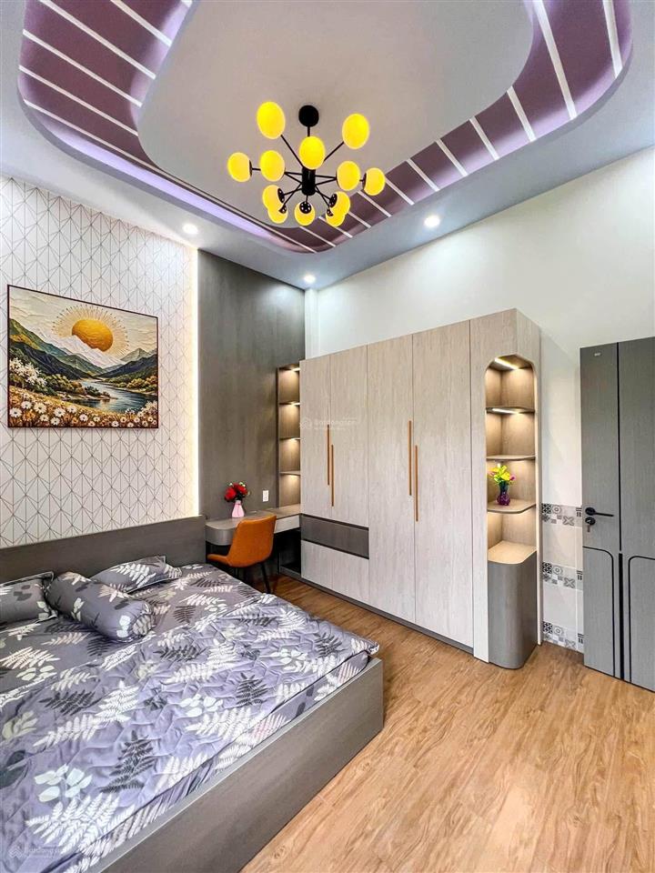 Nhà bán trục chính hẻm 112 đường hoàng quốc việt