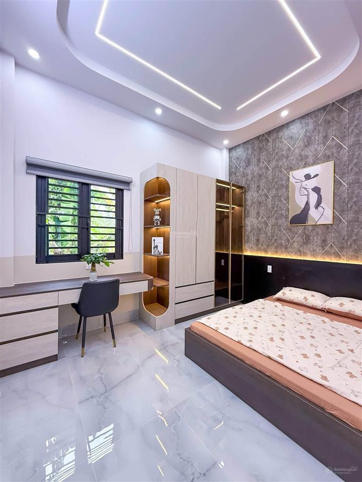 Bán nhà cách đường nguyễn tri phương 150m