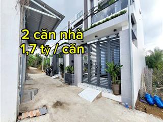 Bán căn nhà lầu gần chợ giá chưa tới 2 tỷ