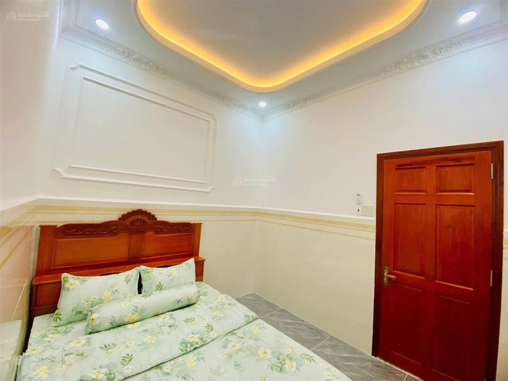Bán căn nhà nội thất đồ gỗ giá chỉ 1,5 tỷ