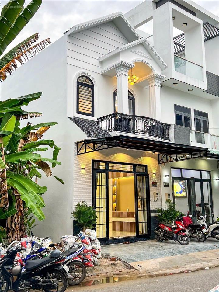 Bán nhà mới trong kdc vhtd cần thơ
