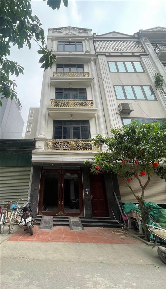 Cho thuê nhà ngụy như kom tum  lê văn thiêm, 70m2 x 5 tầng, mt 5m, full điều hòa, giá 30tr/tháng.