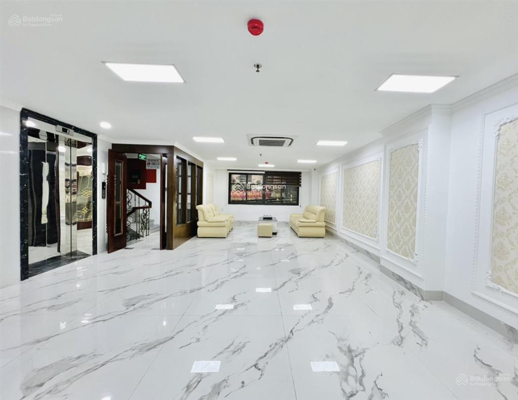 Cho thuê nhà mp lê trọng tấn  nguyễn ngọc lại, 130m  7t + hầm, mt 7m, thông sàn  pccc, 100tr/t.