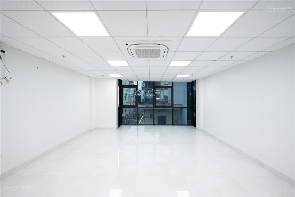 Cho thuê nhà mặt tiền full kính  nguyễn thị định  đỗ quang, 70m2  5 tầng, vị trí đẹp, giá 25tr/t