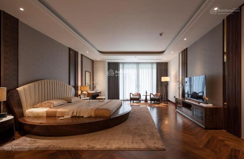 Cho thuê nhà lô góc  phùng chí kiên  nghĩa đô, 80m  5t, full nội thất cao cấp, thang máy, 32tr
