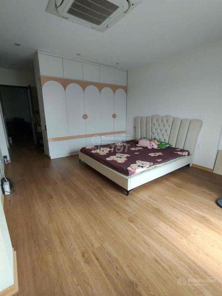 Chính chủ cho thuê nhà hào nam  ô chợ dừa  đống đa, 70m  5t, oto đỗ cửa, đầy đủ nội thất, 20tr/t