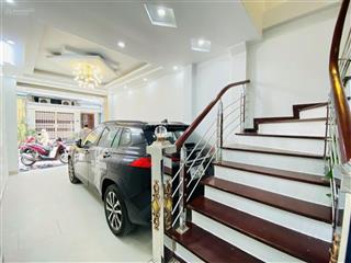 Cho thuê nhà văn cao  liễu giai, 70m  5 tầng, oto đỗ trong nhà, đầy đủ công năng, giá 23tr/tháng.
