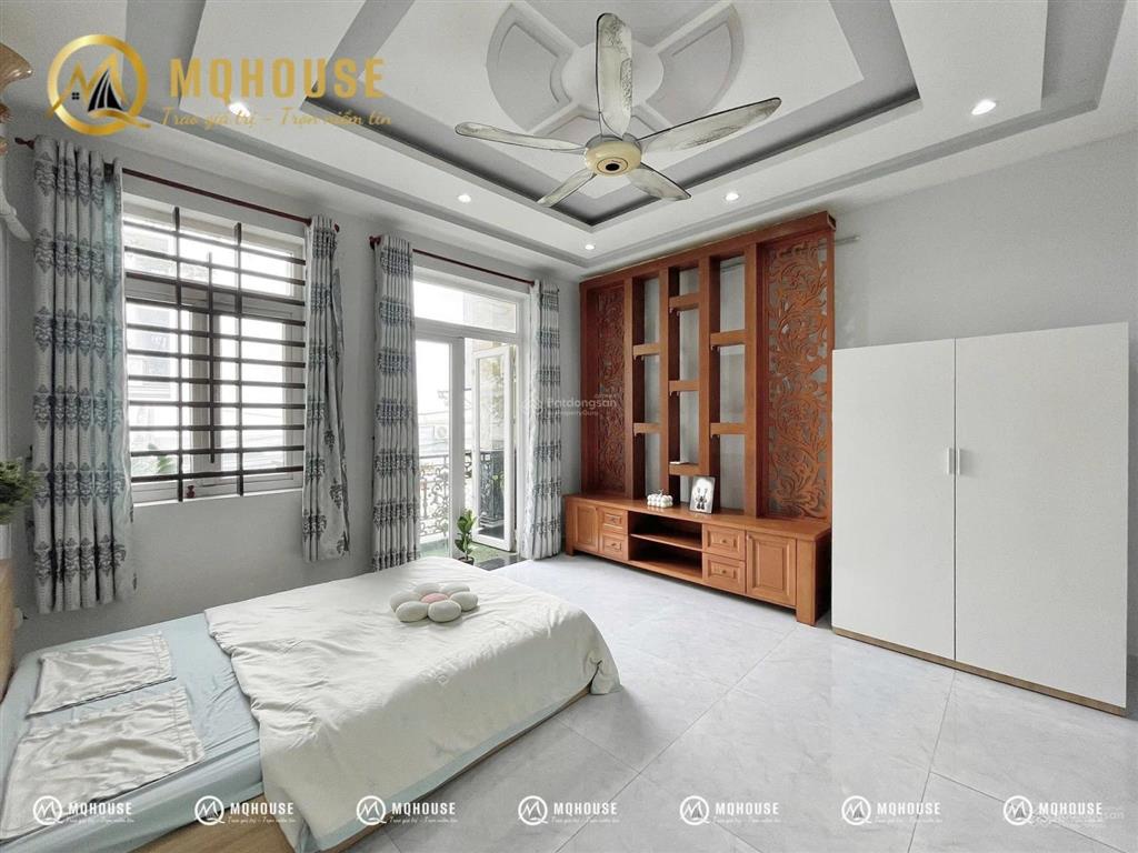 Studio ban công/ cửa sổ thoáng  full nội thất  tân bình