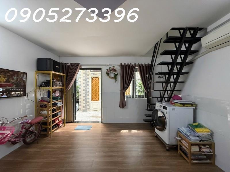 TÂN BÌNH GẦN 30M2 CHÍNH CHỦ MỚI Ở NGAY CẠNH MẶT TIỀN - NGANG CHUẨN 4.2M CỰC THOÁNG CHỈ