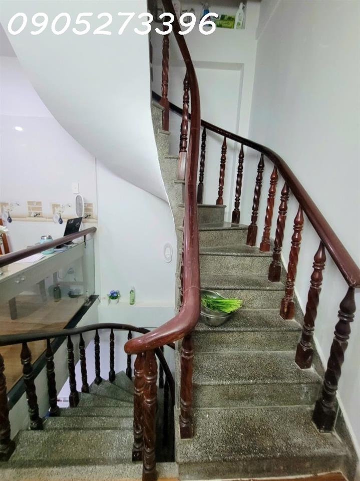 CÁCH MẠNG THÁNG 8 - 4 TẦNG - BTCT - 3PN - GIÁ CHỈ 3 TỶ
